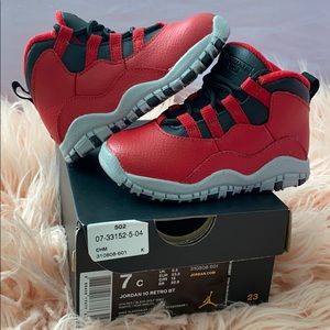 Toddler Jordan’s retro 10